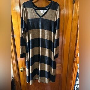 LuLaRoe Large Emily Dress